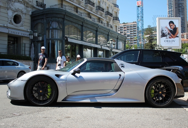 Porsche 918 Spyder Weissach Package