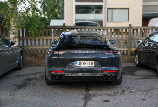 Porsche 971 Panamera Turbo S E-Hybrid