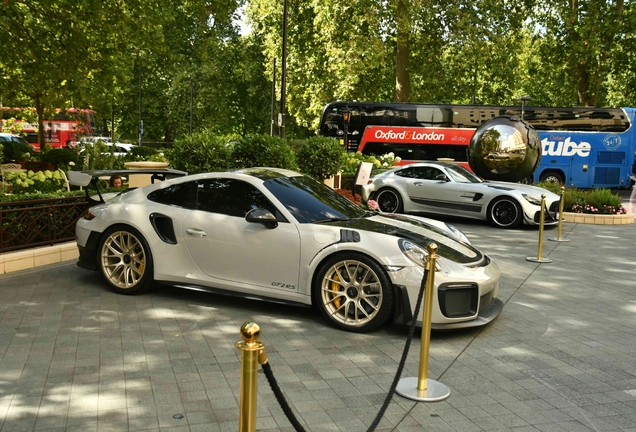 Porsche 991 GT2 RS Weissach Package