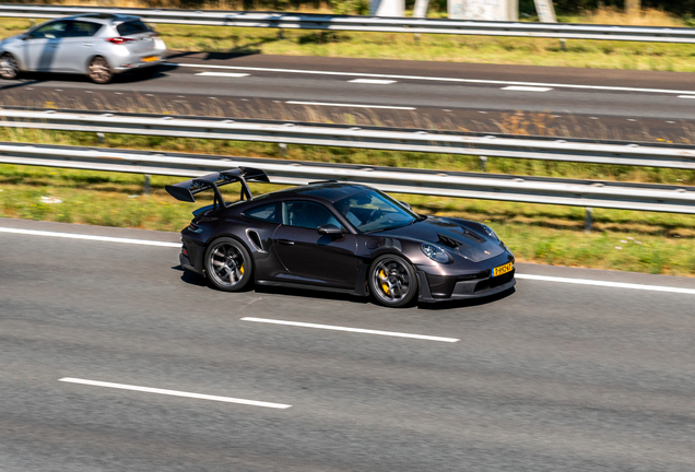 Porsche 992 GT3 RS Weissach Package