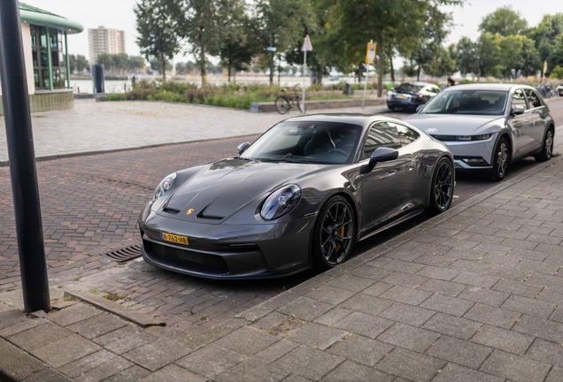 Porsche 992 GT3 Touring