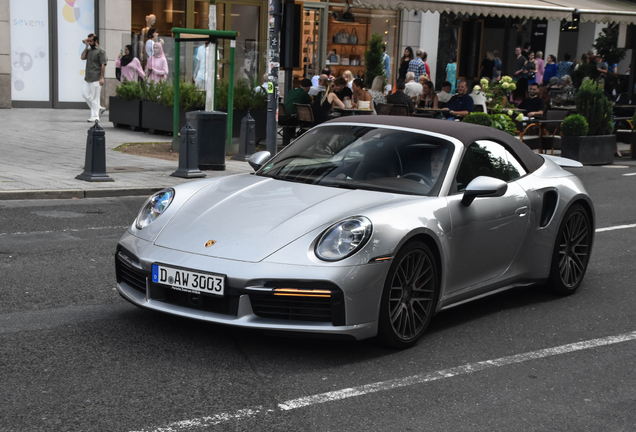 Porsche 992 Turbo Cabriolet