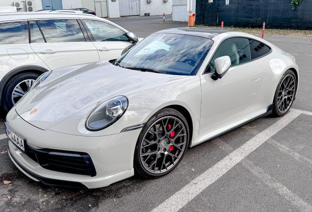 Porsche TechArt 992 Carrera 4S