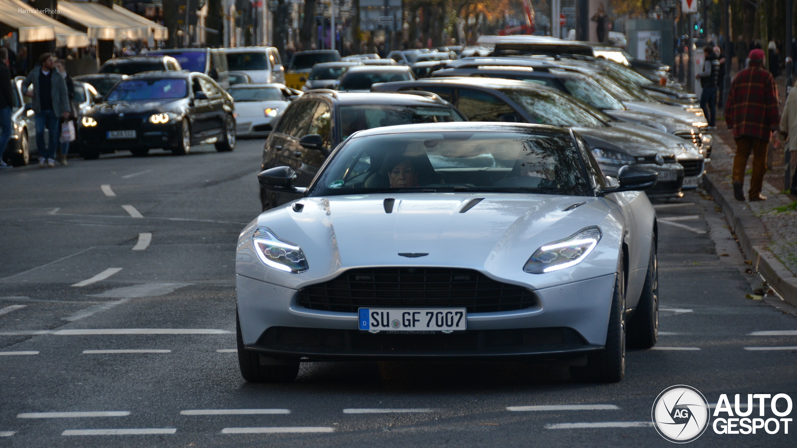 Aston Martin DB11 AMR