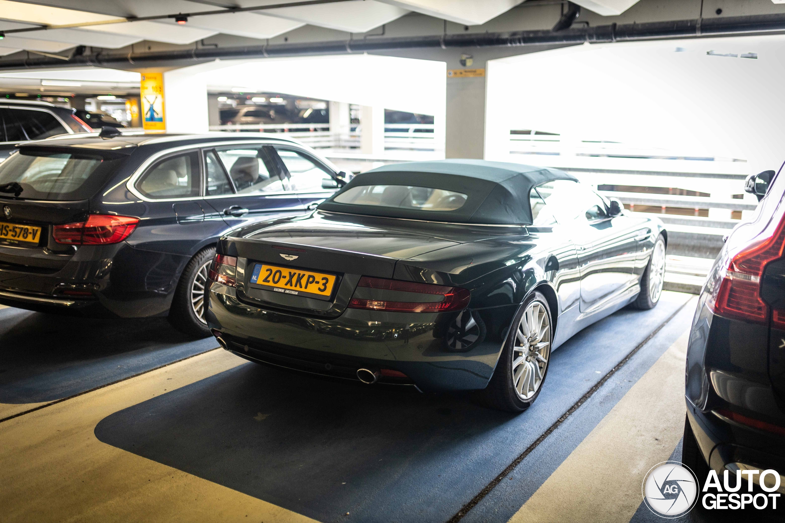 Aston Martin DB9 Volante