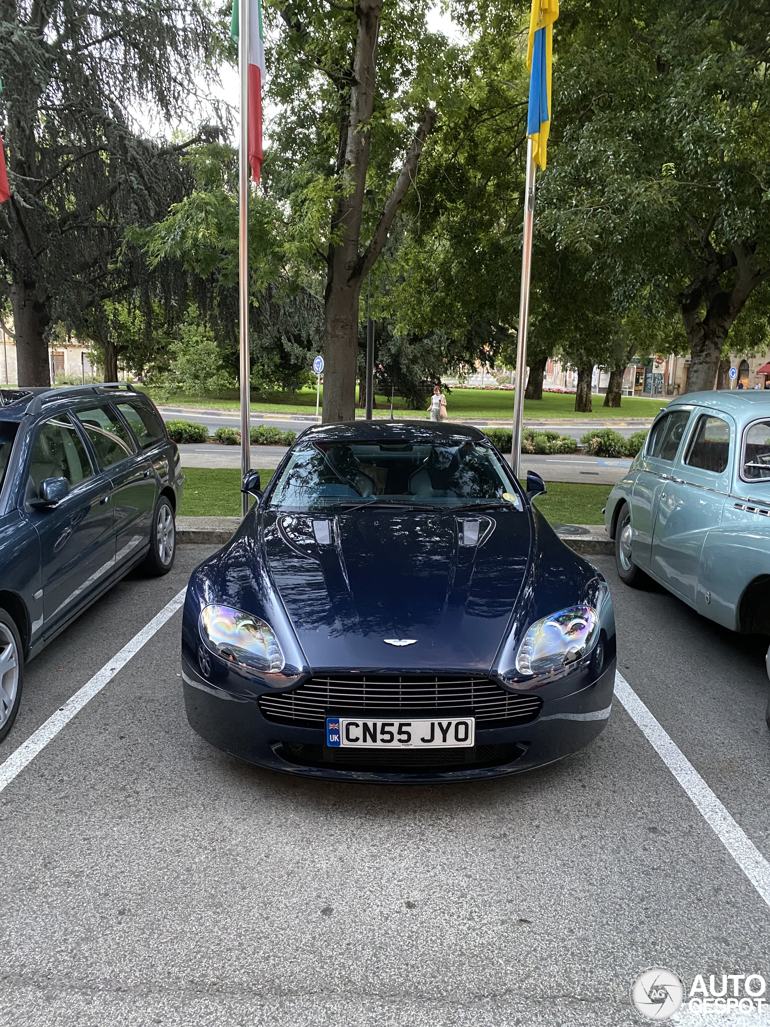 Aston Martin V8 Vantage