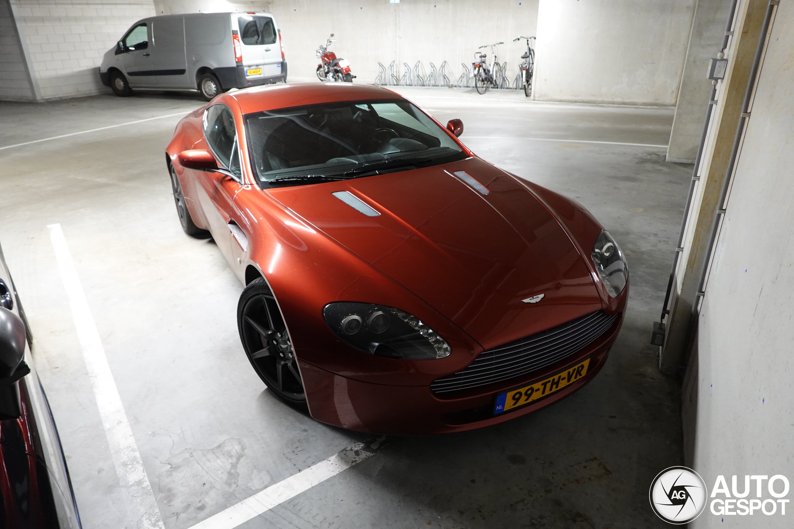 Aston Martin V8 Vantage