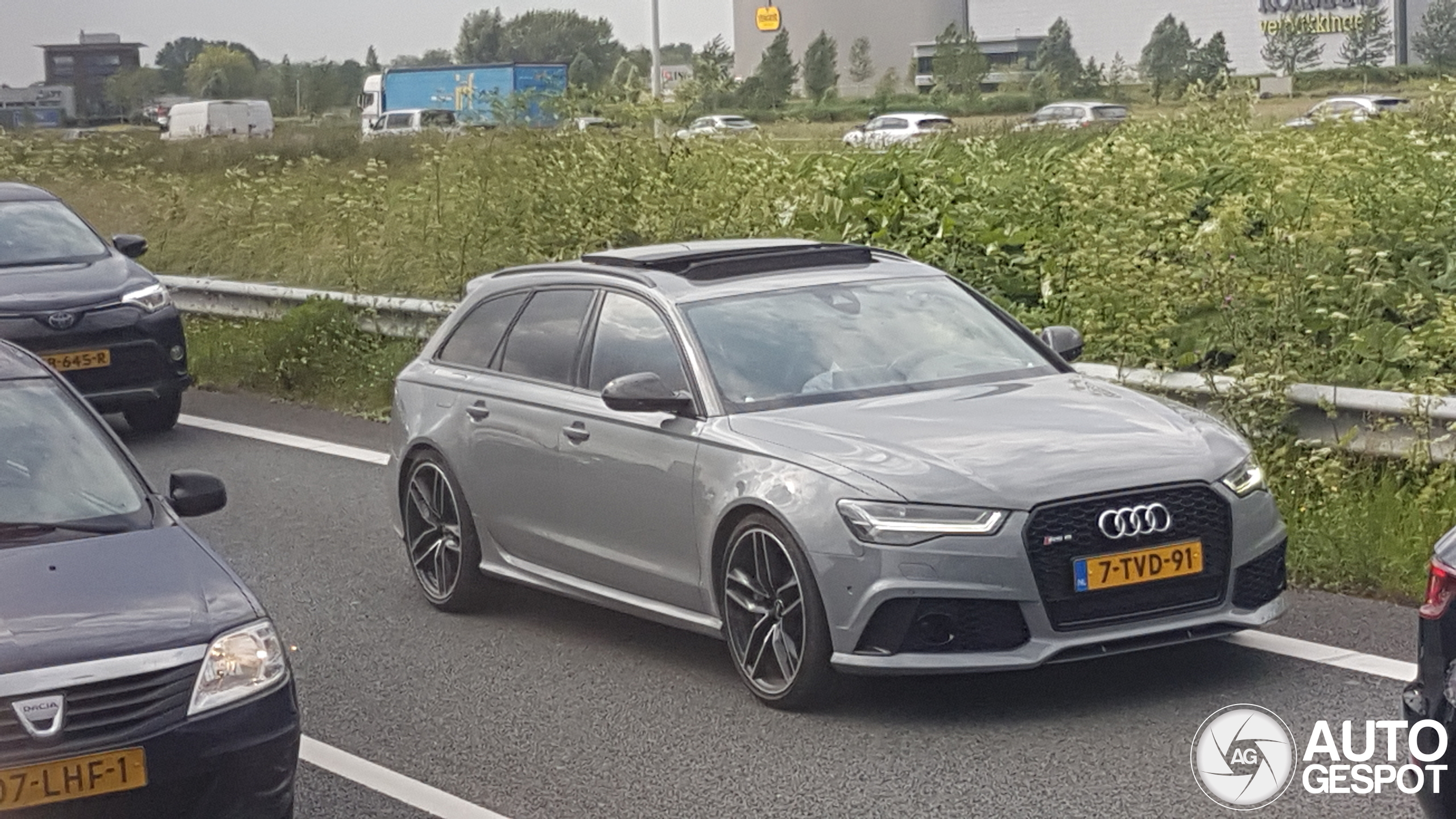 Audi RS6 Avant C7