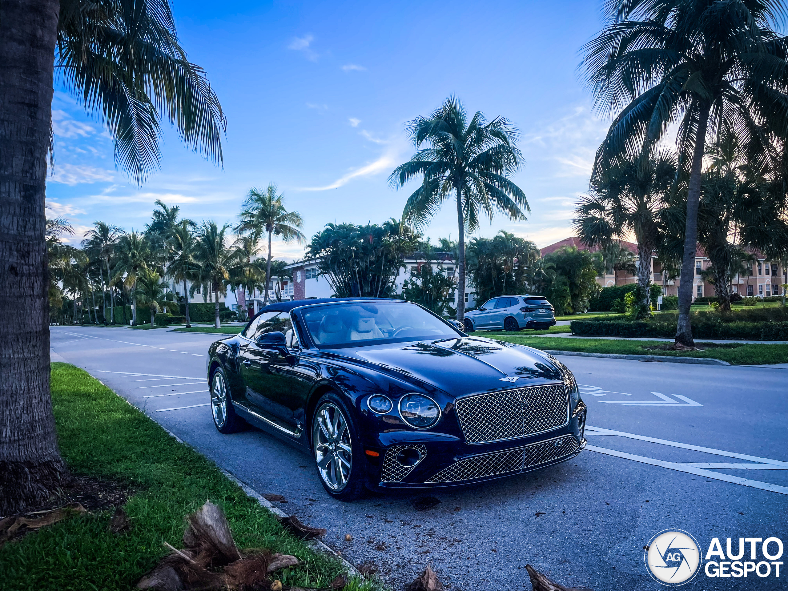 Bentley Continental GTC V8 Azure 2024