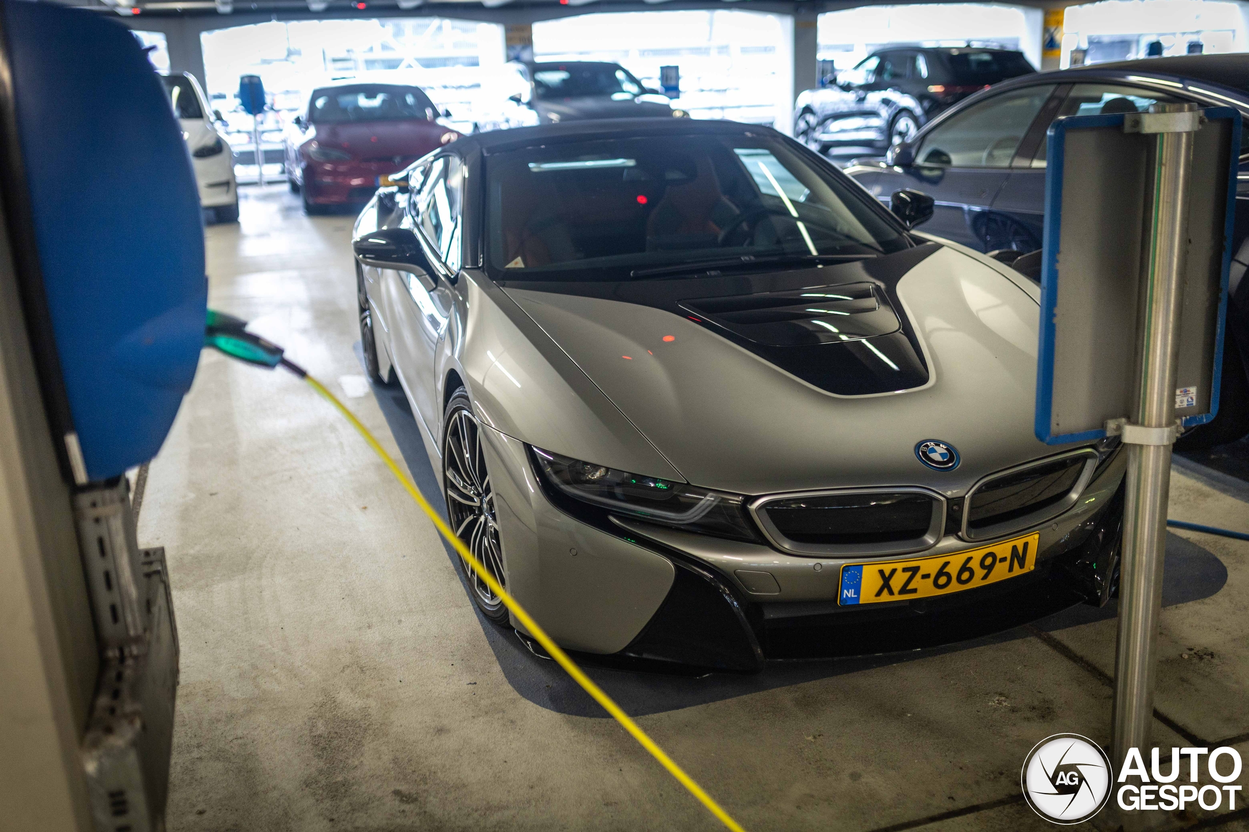 BMW i8 Roadster