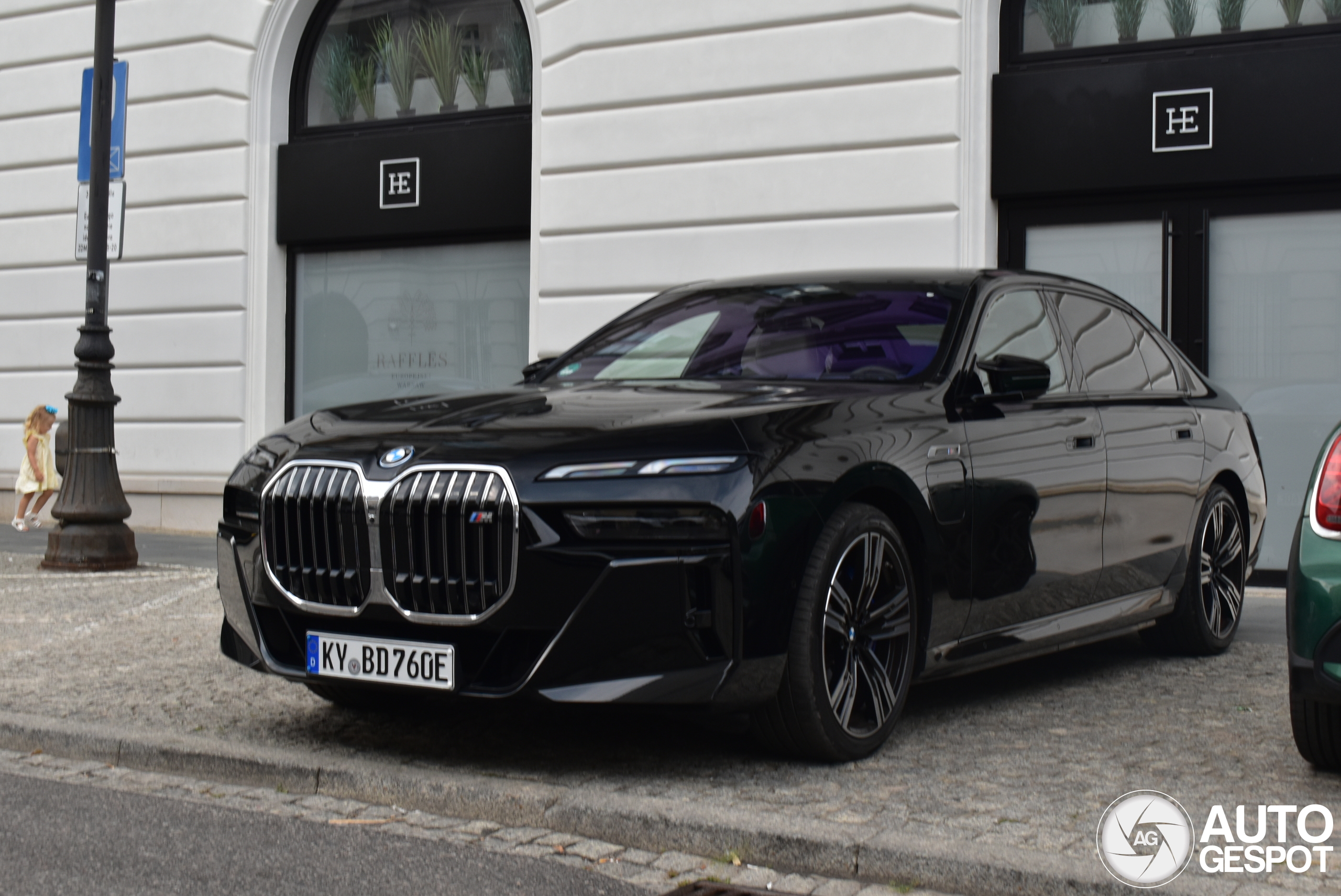 BMW M760e xDrive