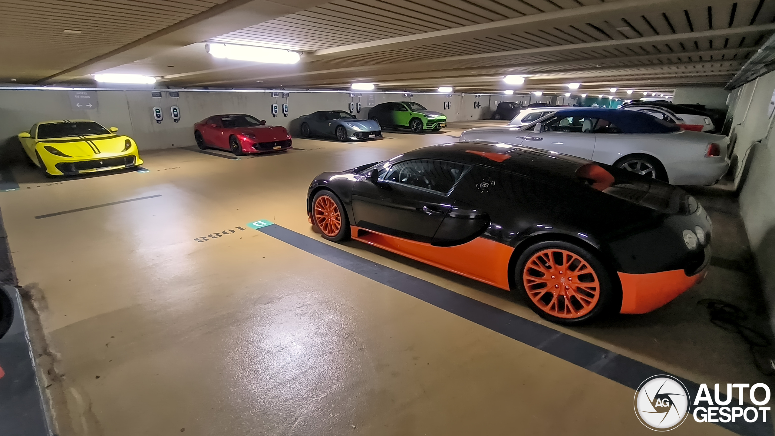 Bugatti Veyron 16.4 Super Sport World Record Edition