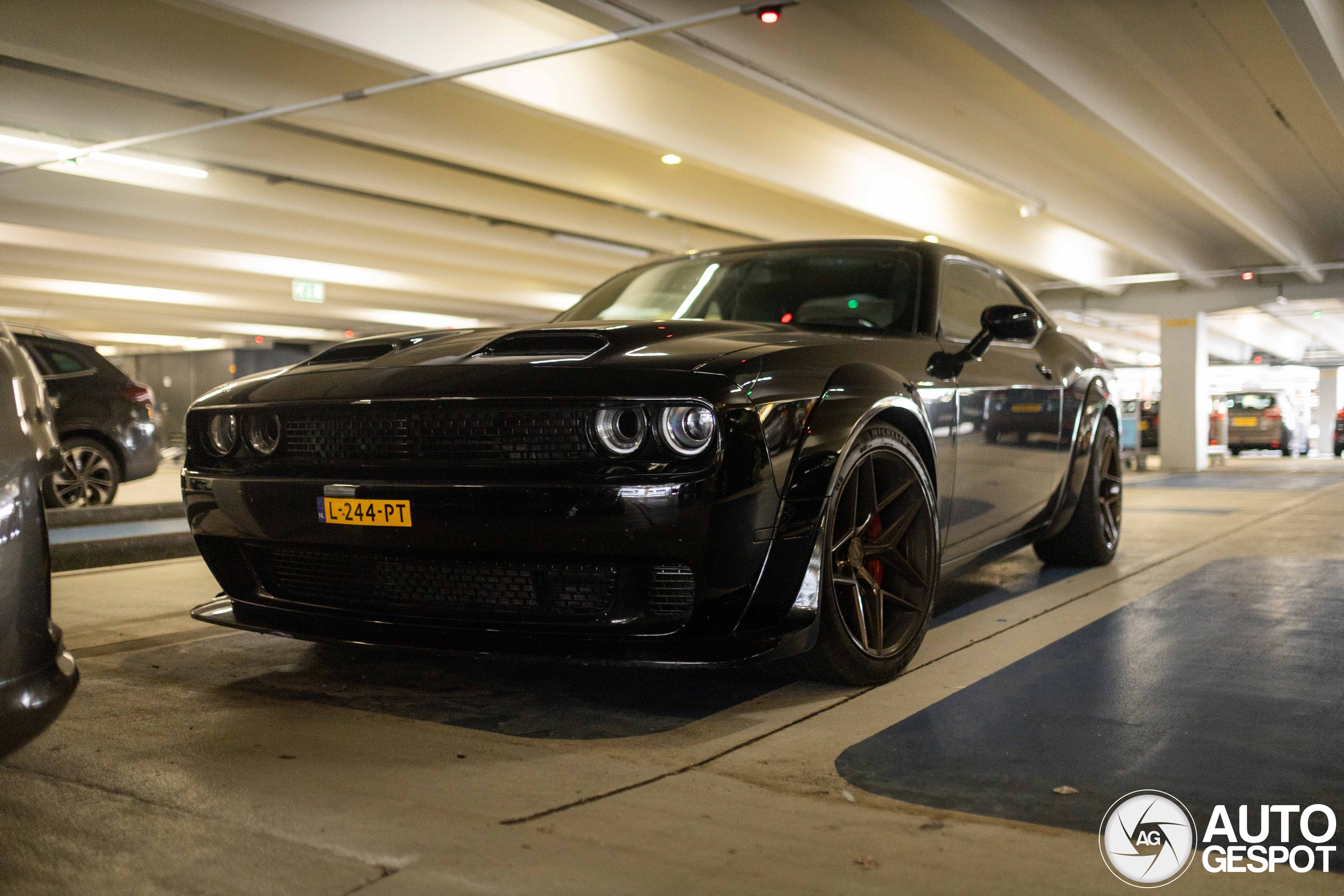 Dodge Challenger SRT Hellcat Widebody