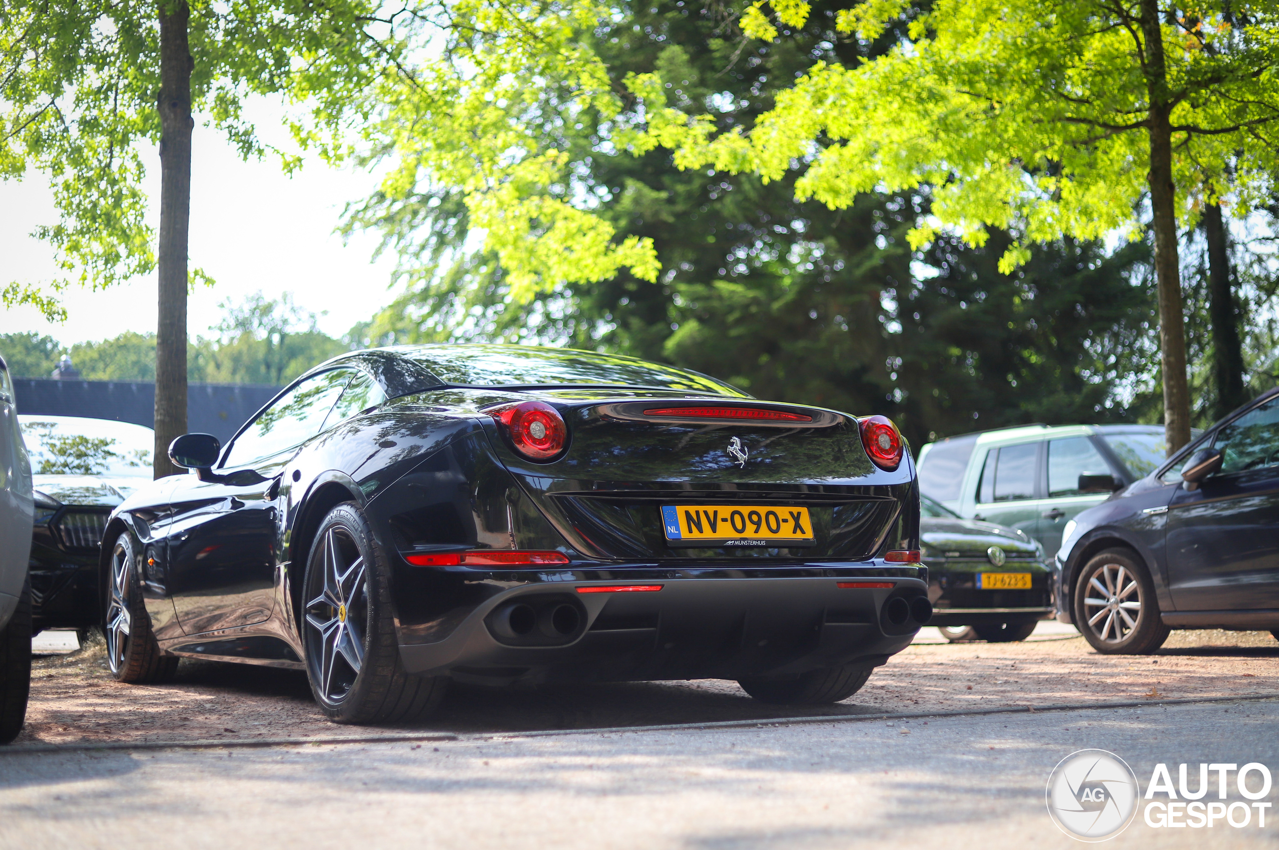 Ferrari California T