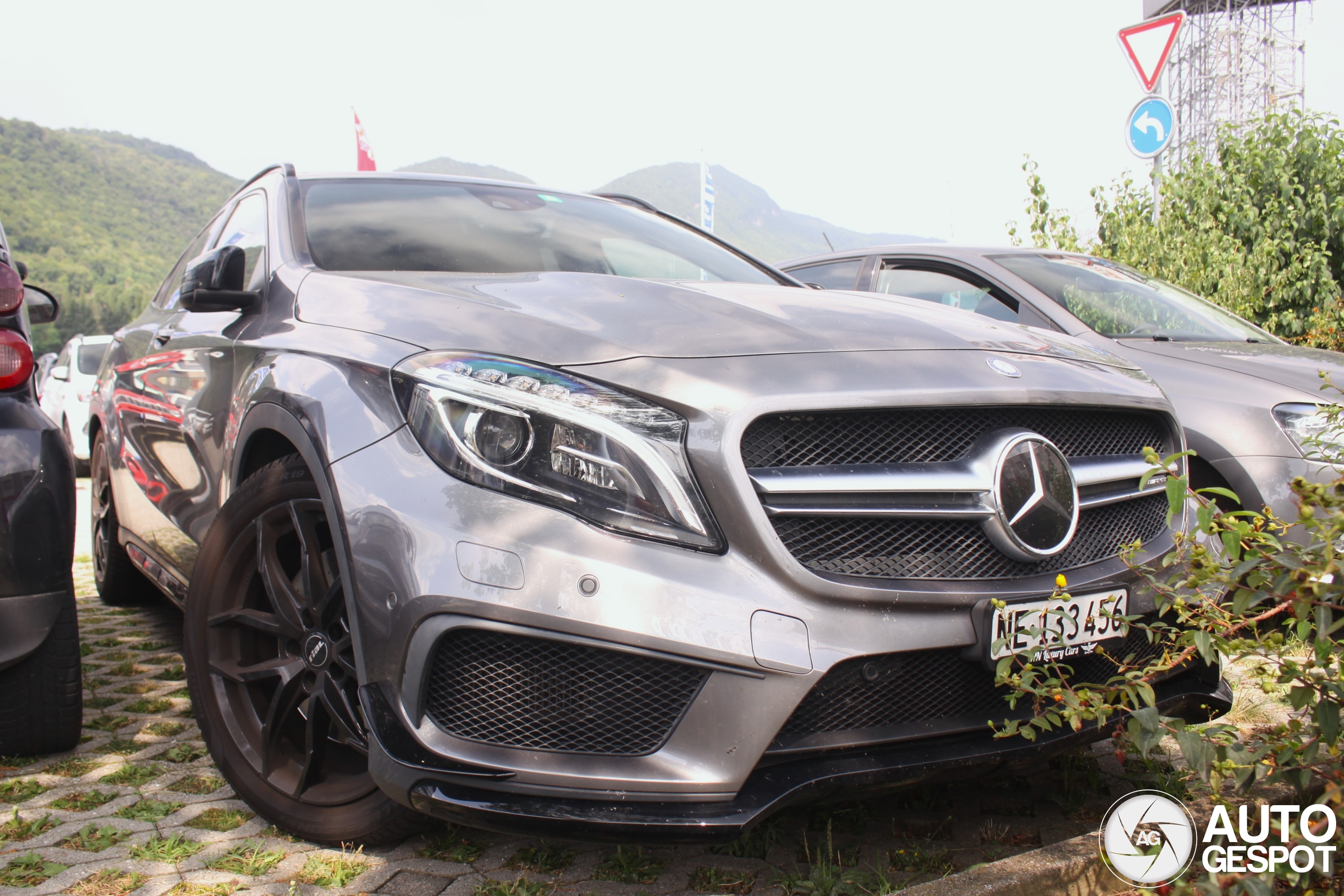 Mercedes-Benz GLA 45 AMG X156