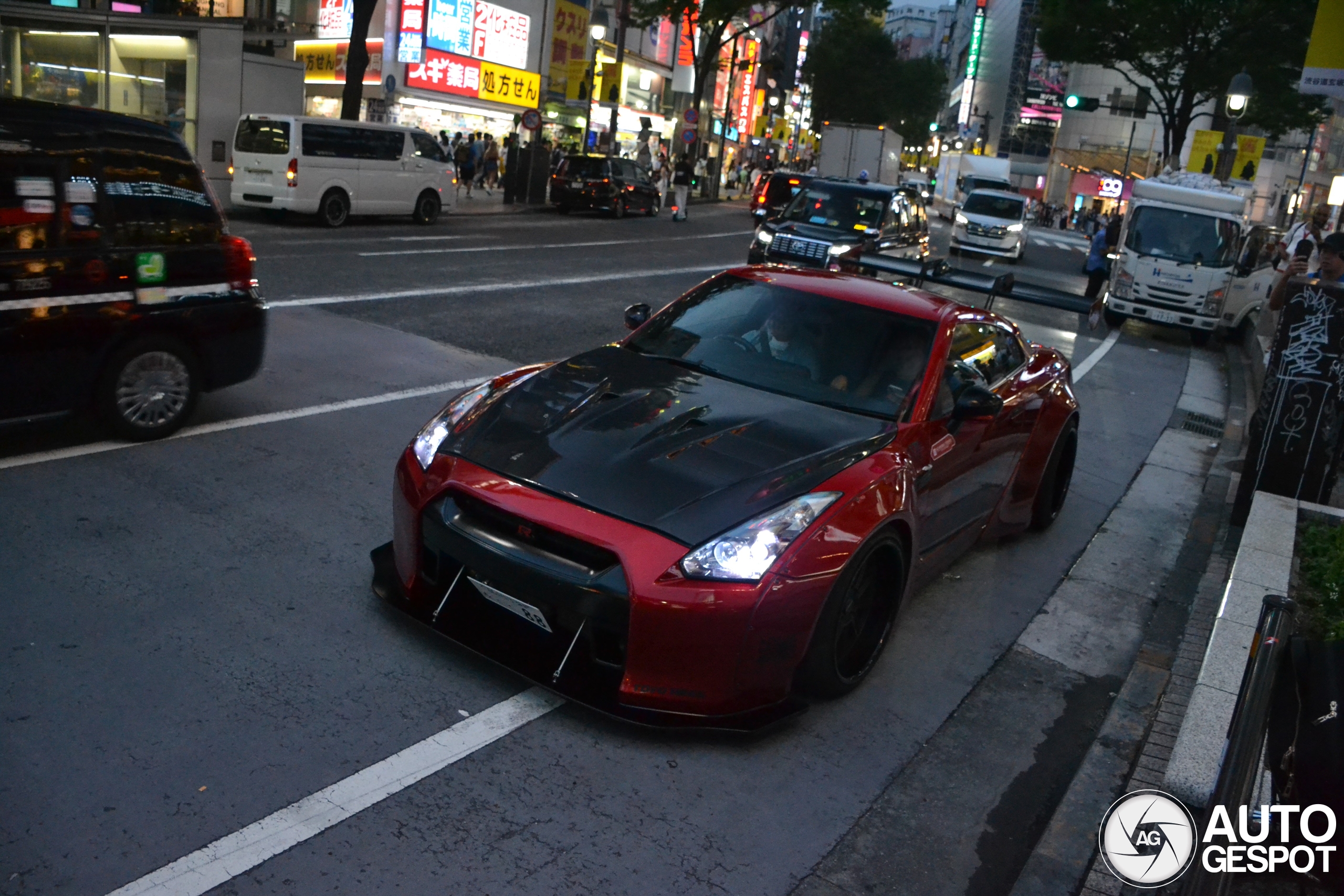 Nissan GT-R Liberty Walk Widebody - 31 August 2024 - Autogespot