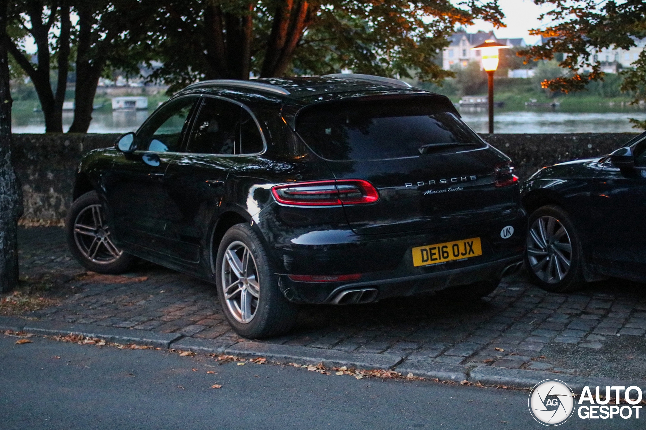 Porsche 95B Macan Turbo