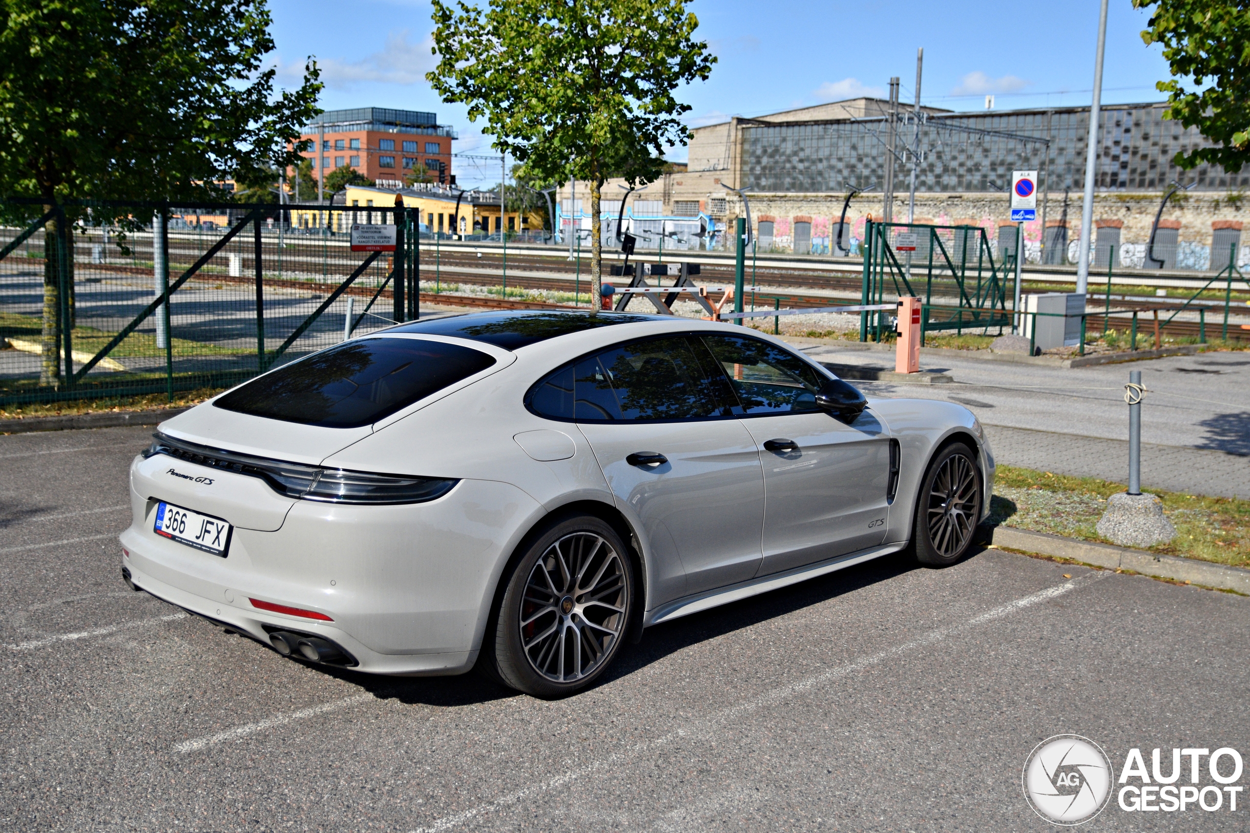 Porsche 971 Panamera GTS MkII