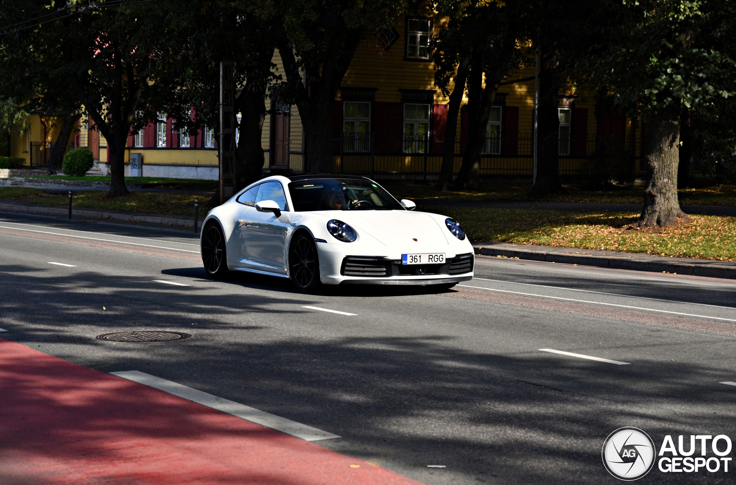 Porsche 992 Carrera 4S