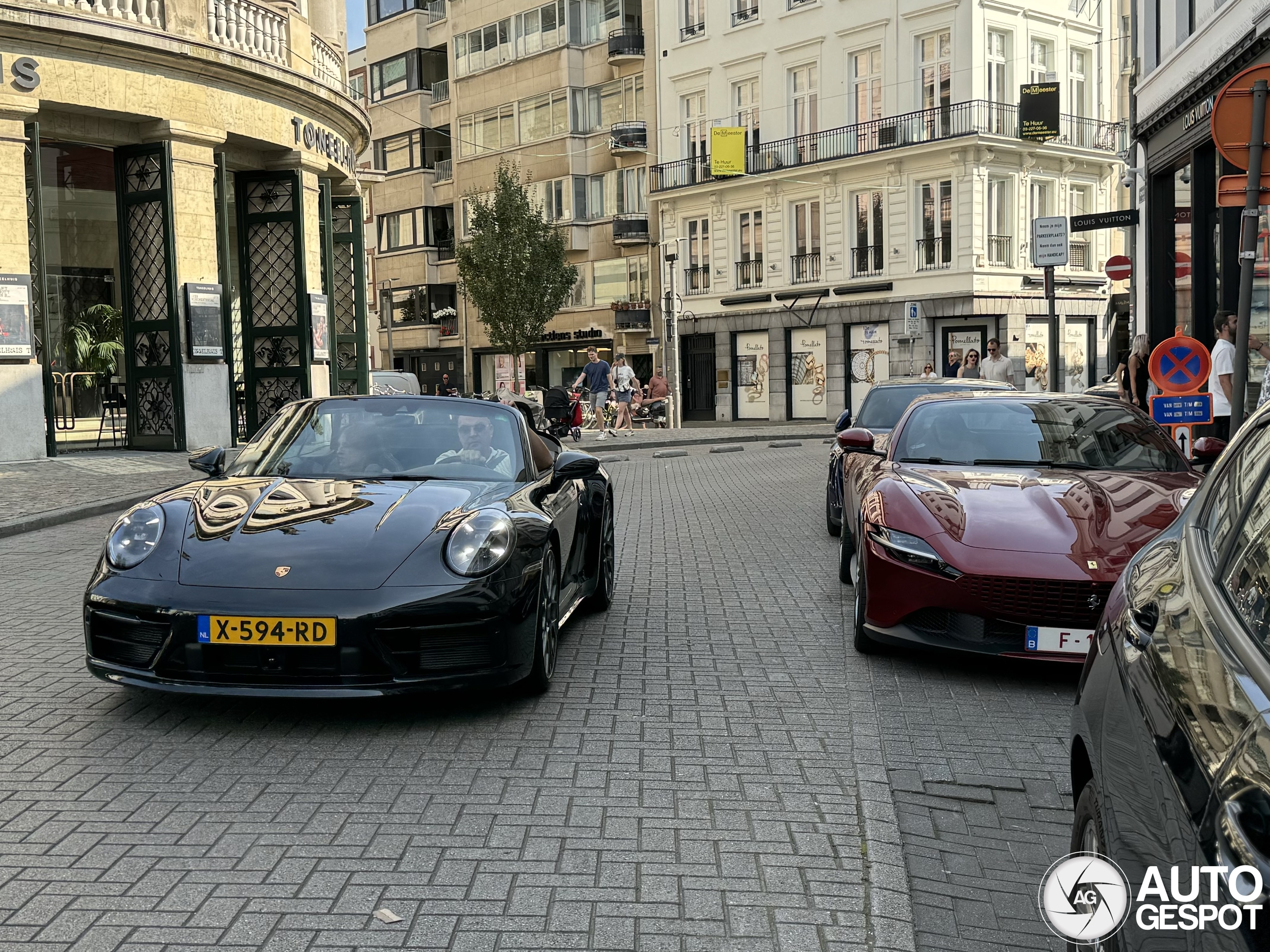 Porsche 992 Carrera 4S Cabriolet