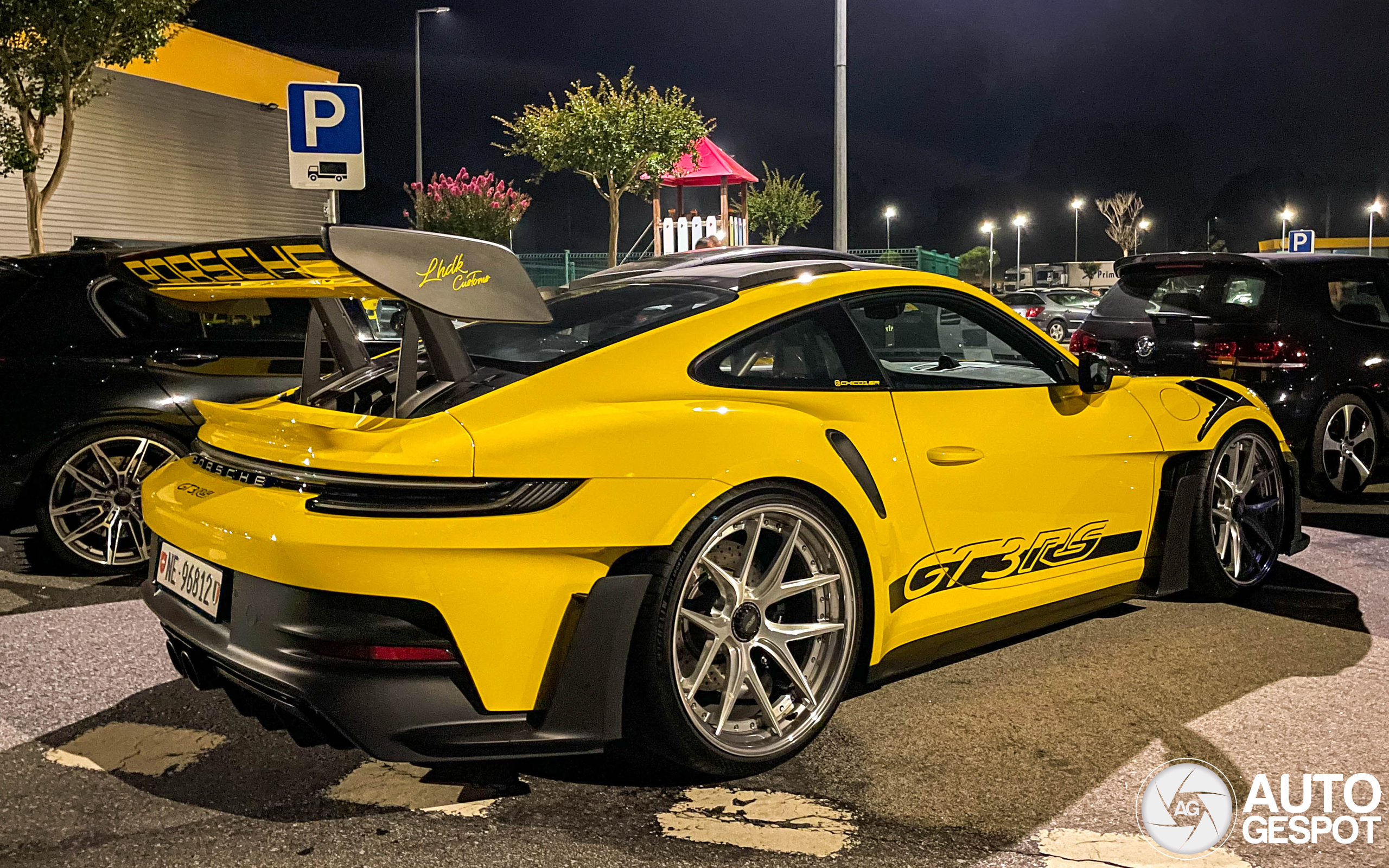 Porsche 992 GT3 RS Weissach Package