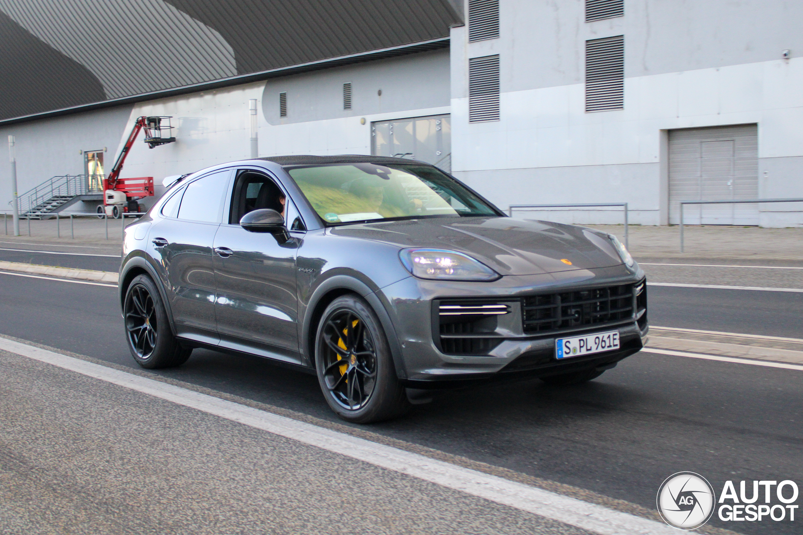 Porsche Cayenne Coupé Turbo E-Hybrid