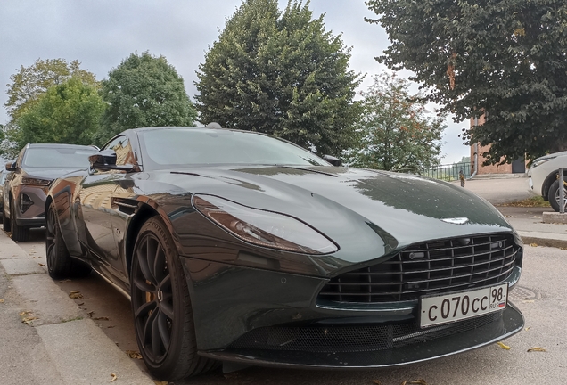 Aston Martin DB11 AMR