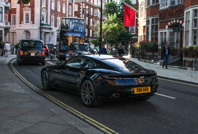 Aston Martin DB11