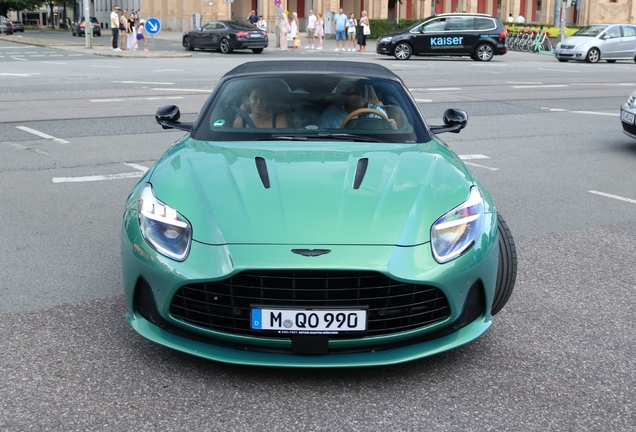 Aston Martin DB12 Volante