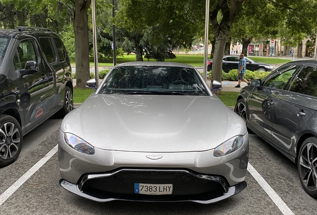 Aston Martin V8 Vantage 2018