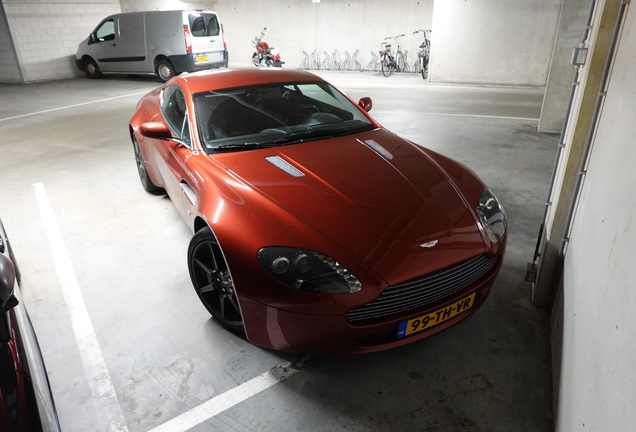 Aston Martin V8 Vantage