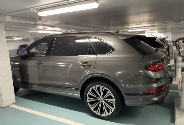 Bentley Bentayga Azure EWB First Edition