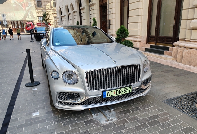 Bentley Flying Spur Hybrid