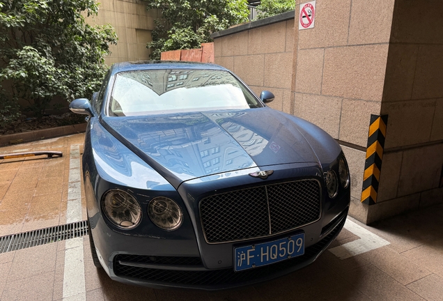 Bentley Flying Spur V8