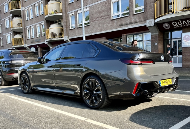 BMW M760e xDrive