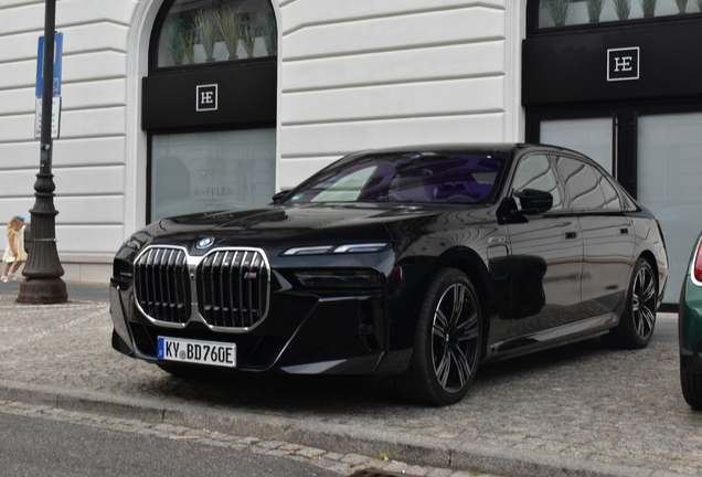 BMW M760e xDrive