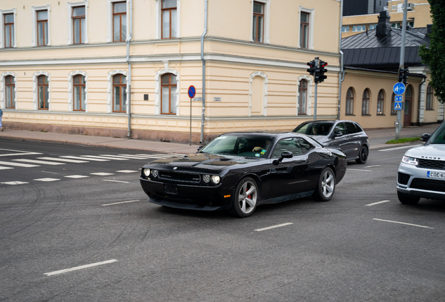 Dodge Challenger SRT-8