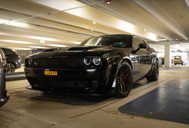 Dodge Challenger SRT Hellcat Widebody