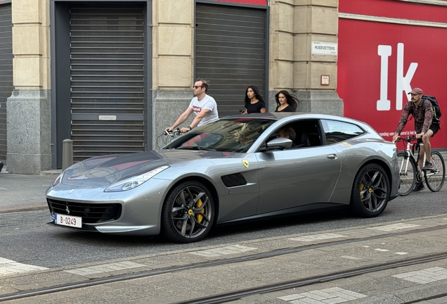 Ferrari GTC4Lusso T