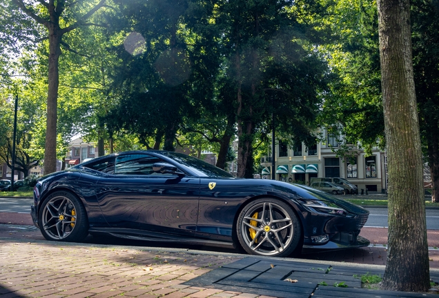 Ferrari Roma Novitec Rosso