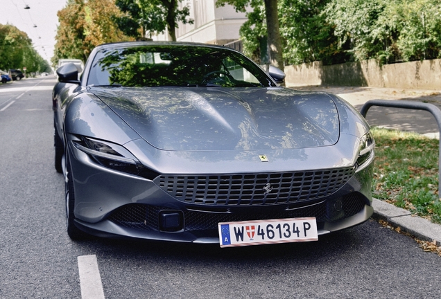 Ferrari Roma Spider