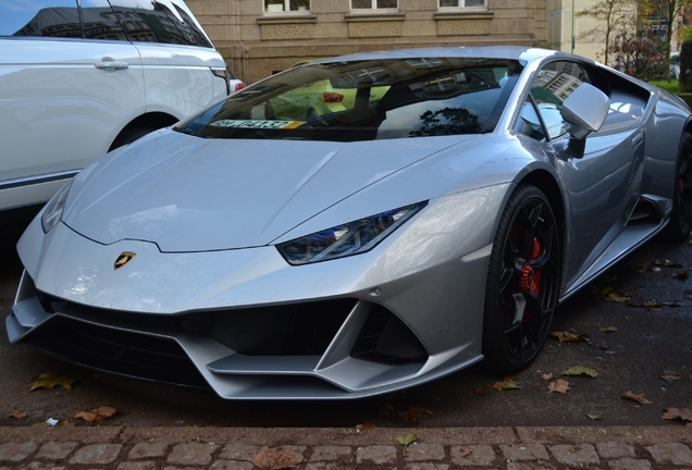 Lamborghini Huracán LP640-4 EVO