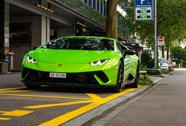 Lamborghini Huracán LP640-4 Performante