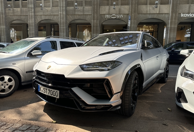 Lamborghini Urus Performante