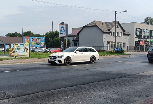 Mercedes-AMG E 63 S Estate S213