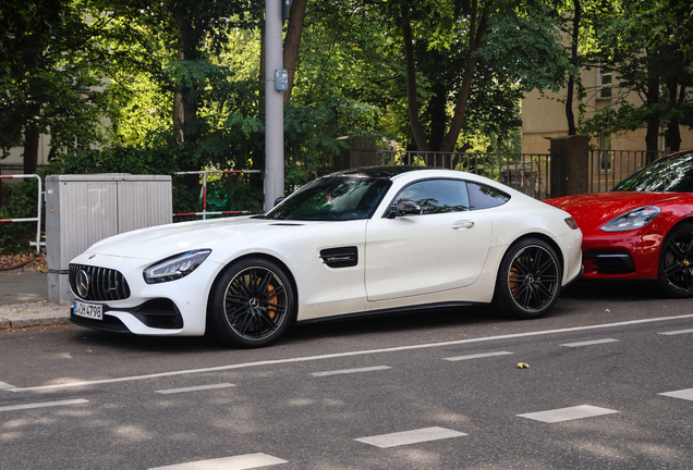 Mercedes-AMG GT S C190 2019