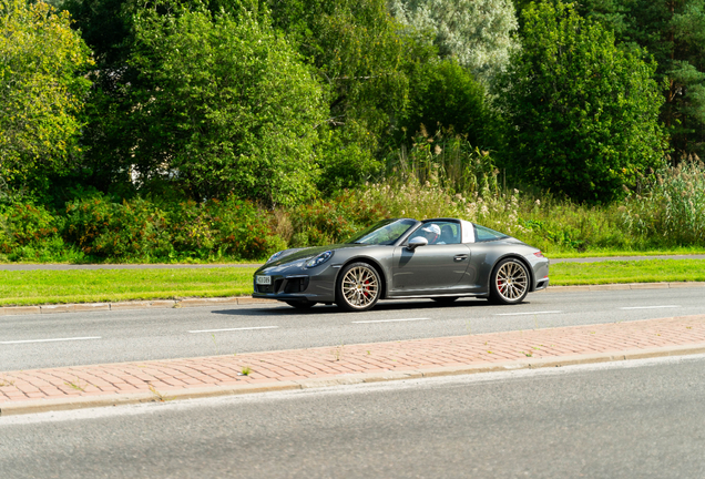 Porsche 991 Targa 4 GTS MkII Exclusive Manufaktur Edition