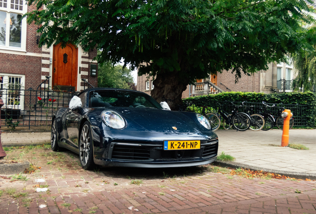 Porsche 992 Carrera 4S Cabriolet