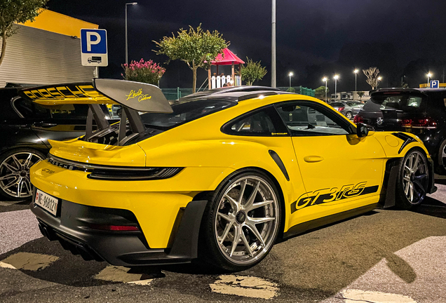 Porsche 992 GT3 RS Weissach Package