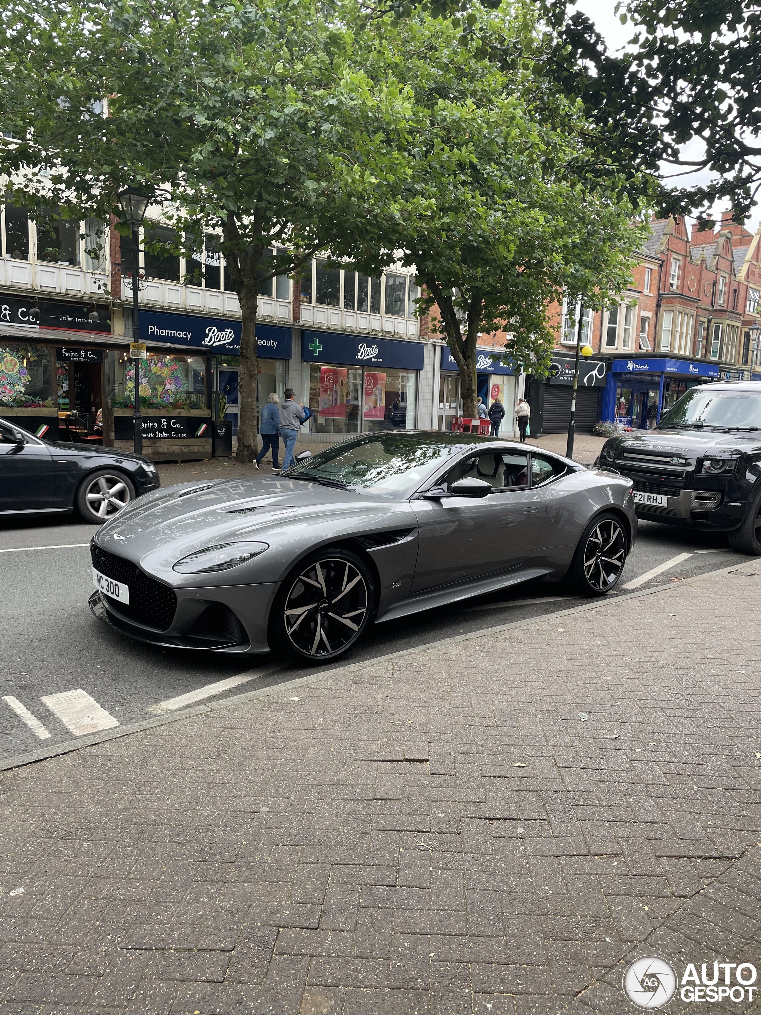 Aston Martin DBS Superleggera